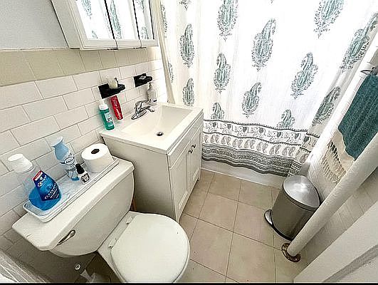5th image of 25-42 Steinway St #1R