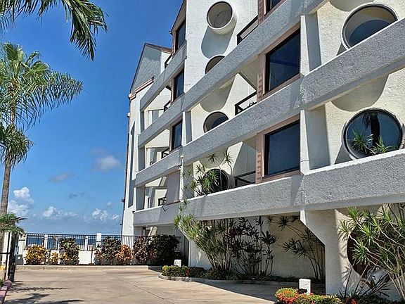 2nd image of 220 W Cora Lee Dr #207
