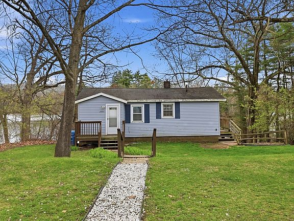 2nd image of 2597 Boston Rd #1