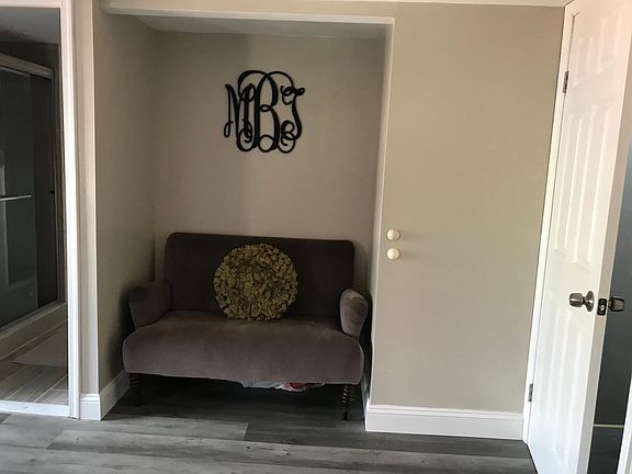 2nd image of 1001 Spruce St #3