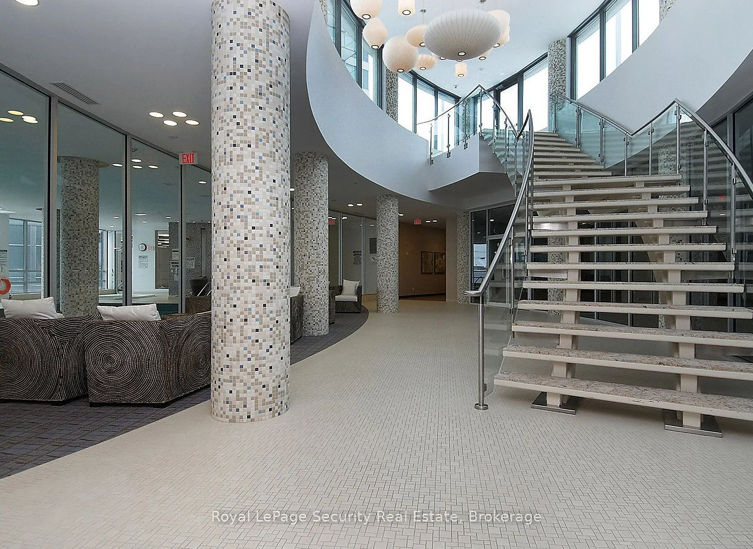 1 bed, $2,400 — Photo 2