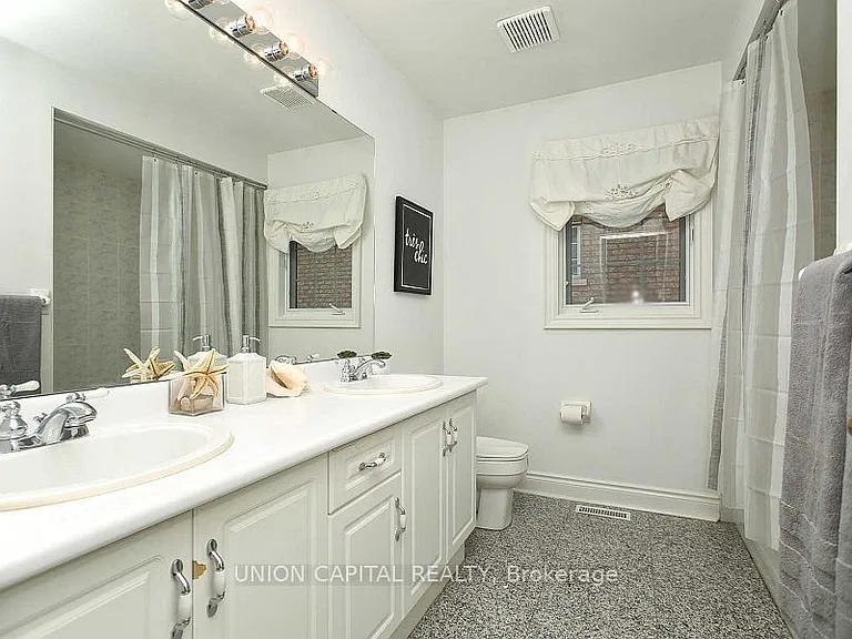 75 Langtry Pl — Photo 22