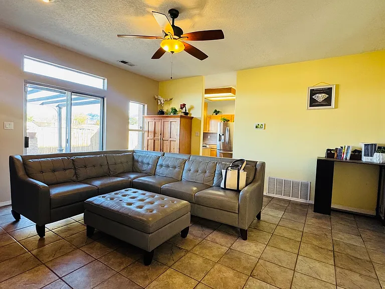 7201 Natalie Janae Ln NE — Photo 2