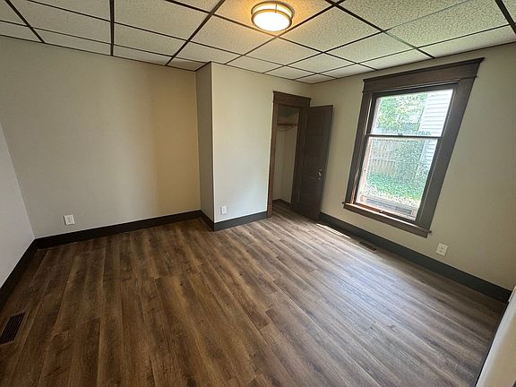 5th image of 549 Pine St