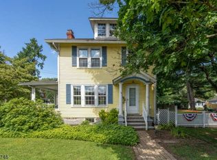 712 Harrison St, Frenchtown, NJ 08825