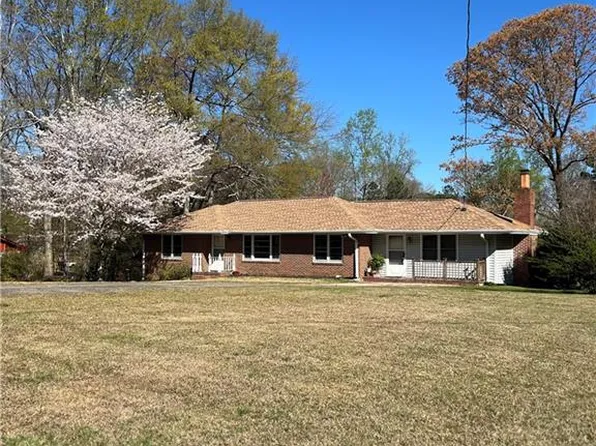 3805 Fitzgerald St, Lithia Springs, GA 30122