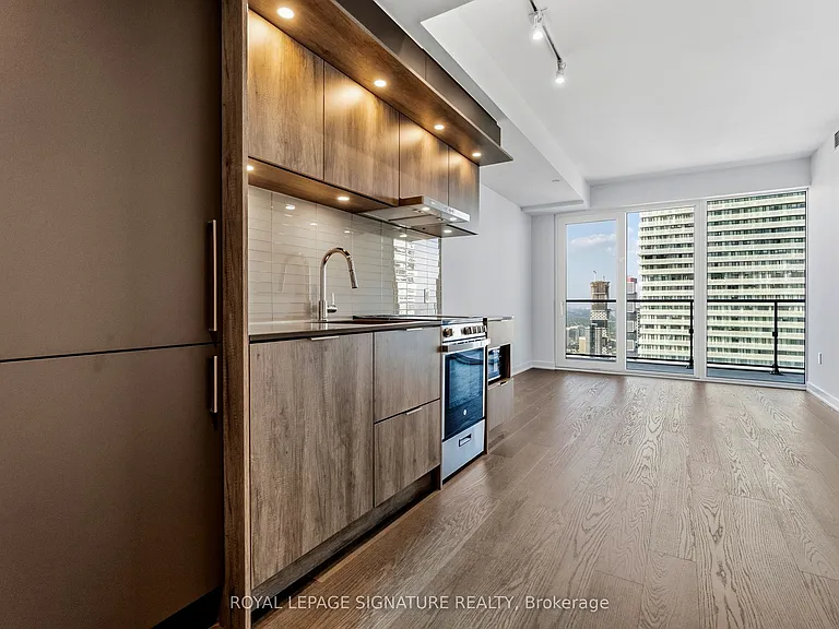 448 Burnhamthorpe Rd W #4606 — Photo 8