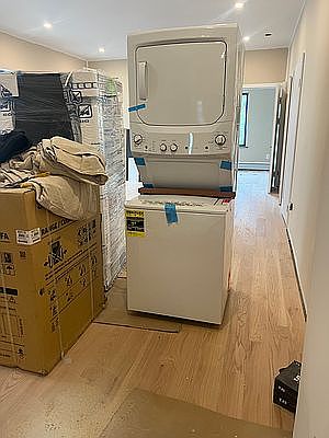 4th image of 30-32 37th St #1