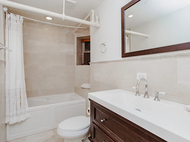 622 W Briar Pl #G — Photo 13