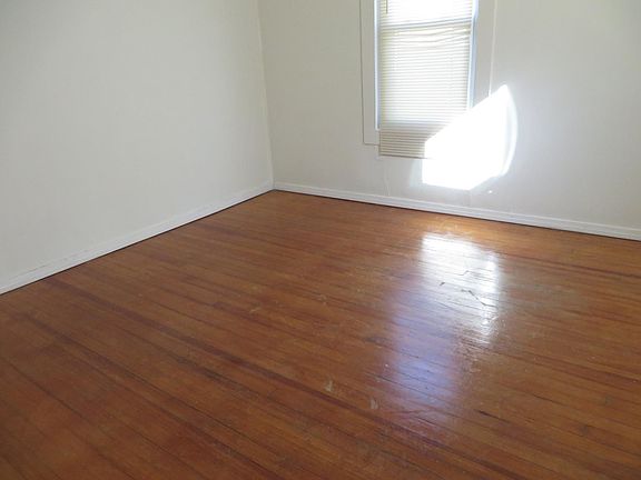 BR 1 is 10x11....BR 2 is 9x11....Both have Hardwood Floors...