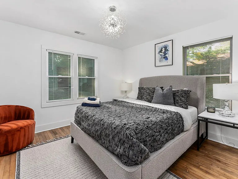 2874 Grand Ave SW #A — Photo 34