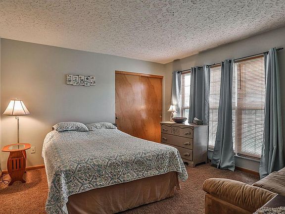 5th image of 2030 Twin Flower Cir
