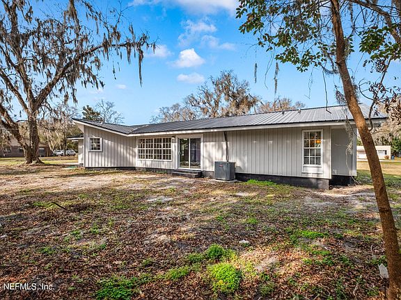 3rd image of 27427 W 1ST Avenue