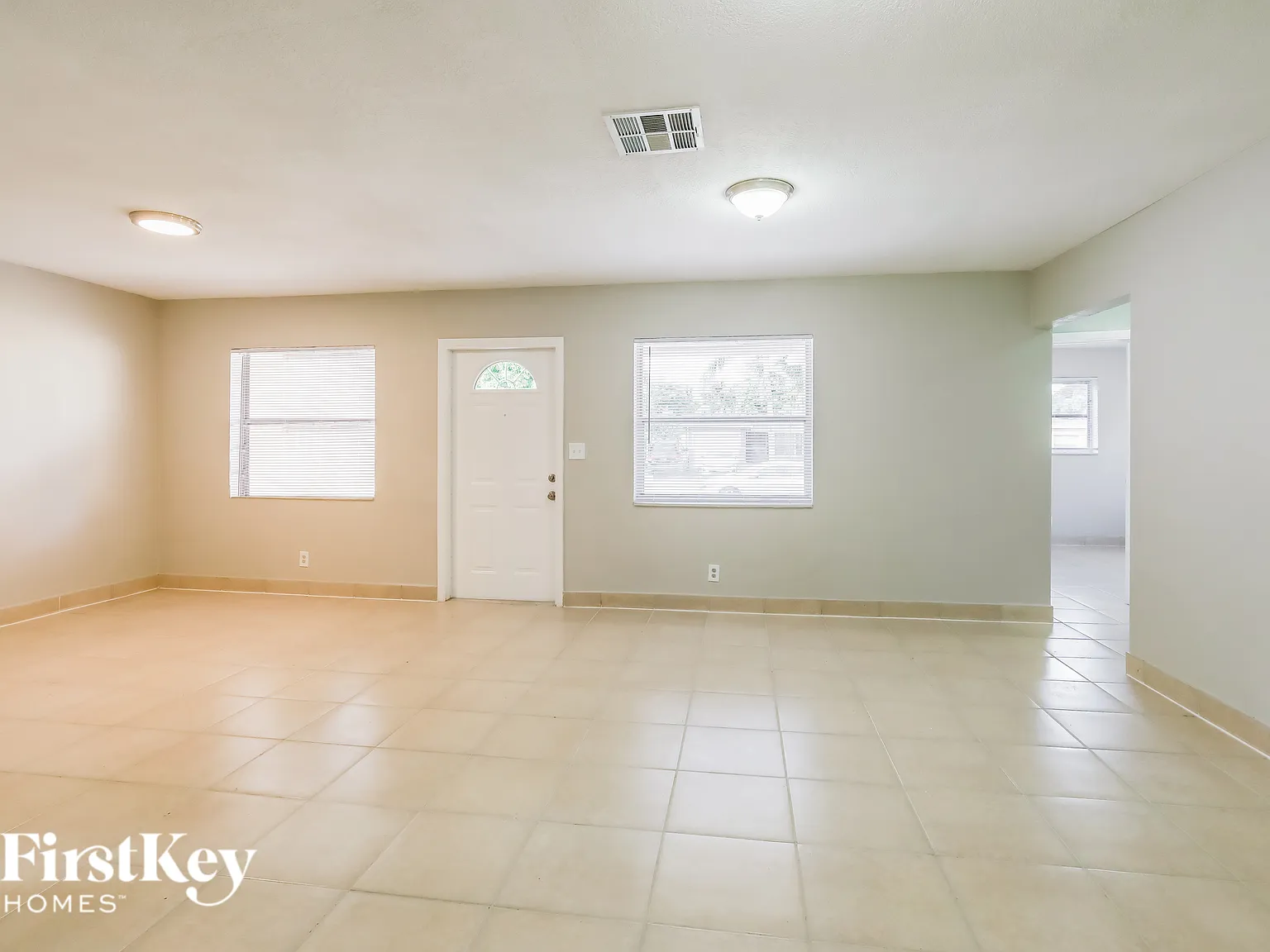 4 bed, 2.0 bath, 1892 sqft, $3,785 — Photo 3
