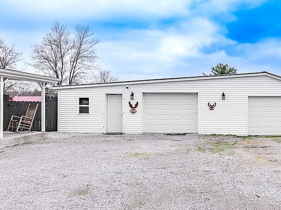 5th image of 2715 N State Highway 3
