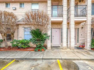 8416 Springfield Ave APT 3, Laredo, TX 78045