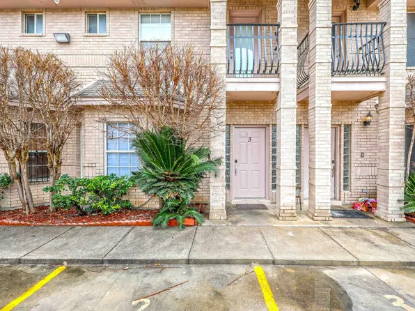 8416 Springfield Ave APT 3, Laredo, TX 78045