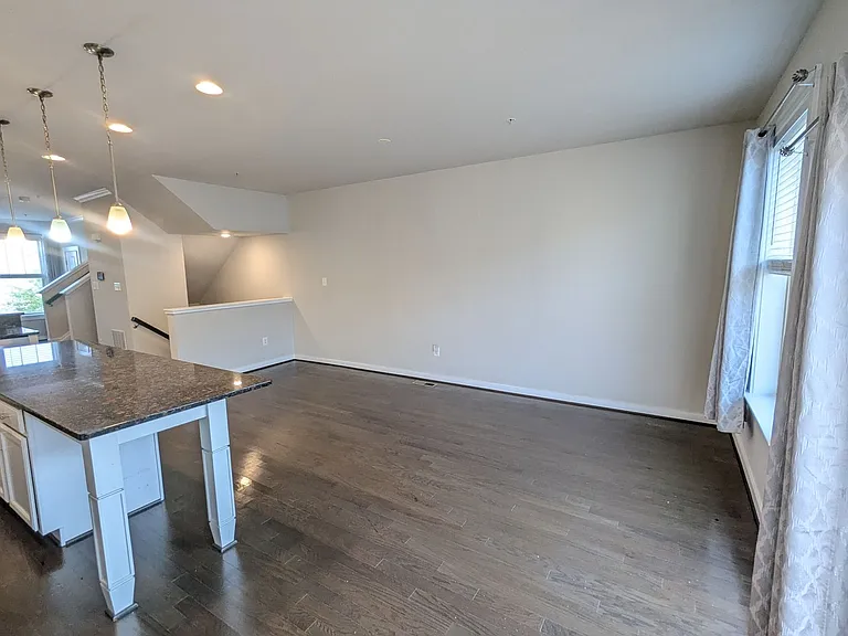 1129 Lawler Dr — Photo 19
