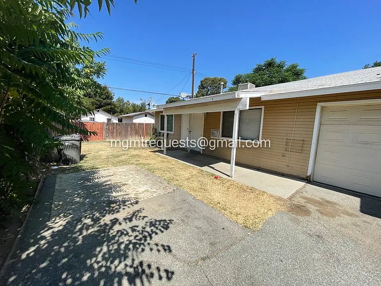 331 N 5th St #B — Photo 15