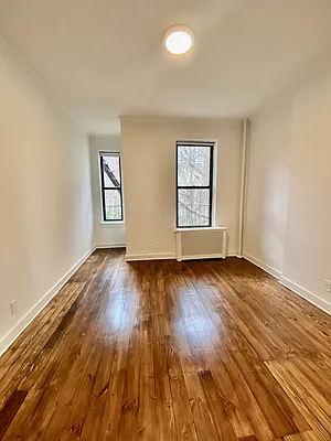 Rented by CMV Realty Inc. | media 17