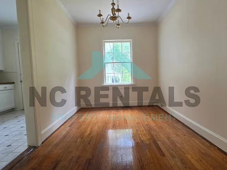 1313 Holman St — Photo 6