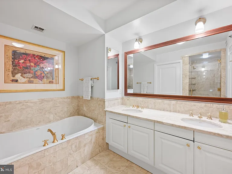1155 23rd St NW #6C — Photo 22