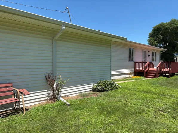 747 N Commercial Ave, Superior, NE 68978