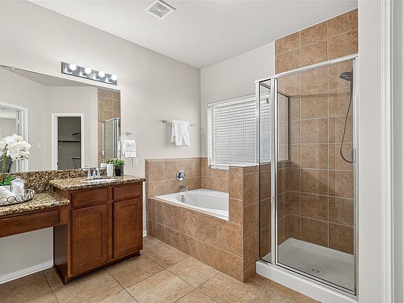 5th image of 1231 Abigail Ln