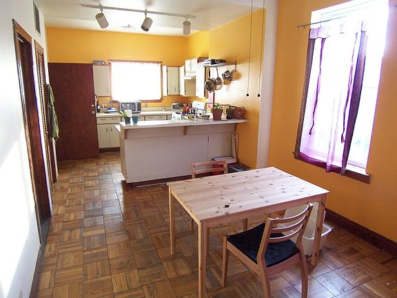 Dining/Kitchen