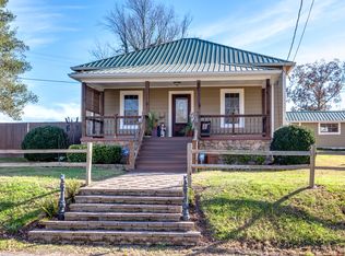 1603 Frank Dawn Rd, Dandridge, TN 37725