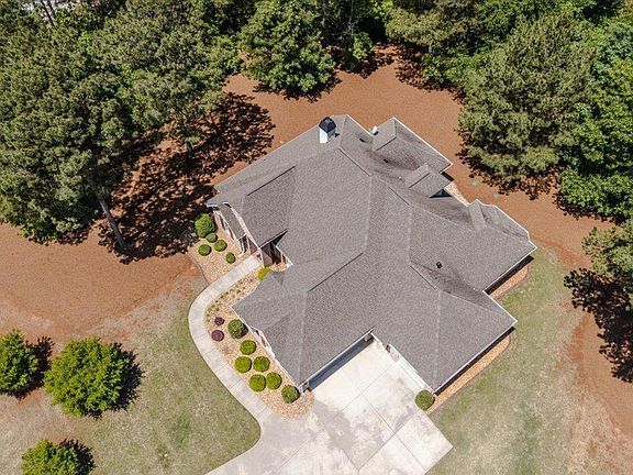 5th image of 105 Freedom Dr