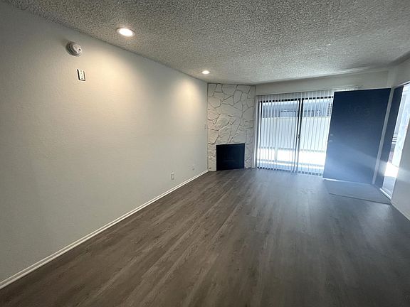 3rd image of 10926 Huston St APT 103