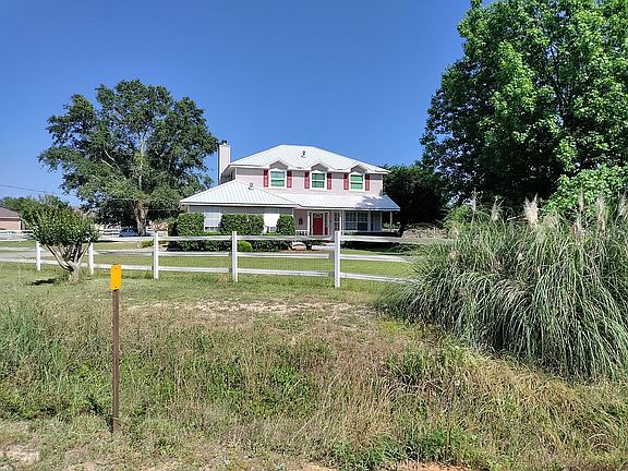 1 fenced acre, new roof, 