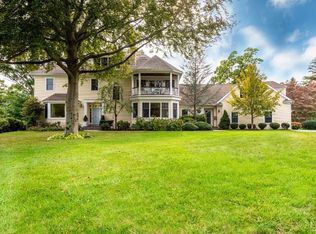 2 Anchorage Ln, Marblehead, MA 01945