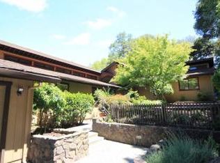 11 Overhill Rd, Orinda, CA 94563