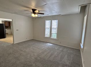 320 E Sherman Ave #1, Hutchinson, KS 67501