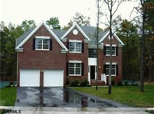 6 Hartford Dr, Egg Harbor Township, NJ 08234