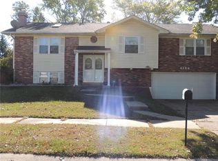 6126 Lake Paddock Dr, Florissant, MO 63033