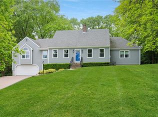 6 Forrestal Dr, Westerly, RI 02891