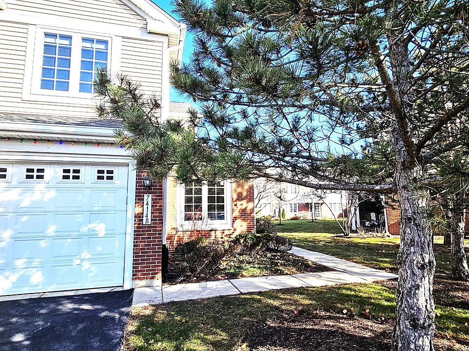 1st image of 7414 N Lincoln Ave #B