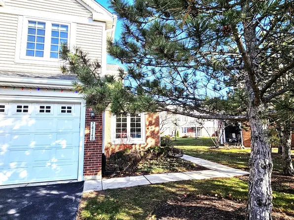 7414 N Lincoln Ave #B, Skokie, IL 60076