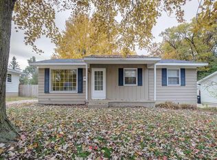 1011 38th St SW, Wyoming, MI 49509