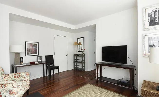 Rented by Douglas Elliman | media 8