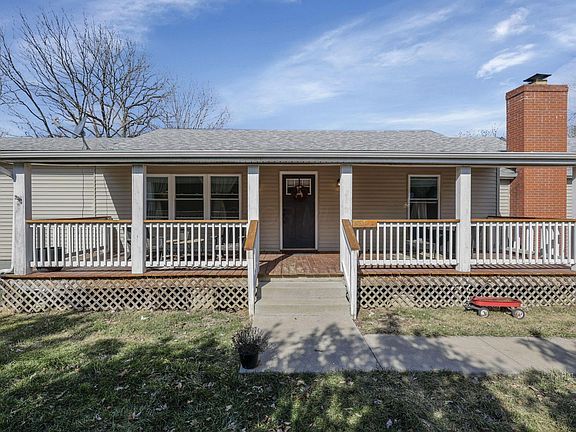 2nd image of 5060 Wheeling Rd NE