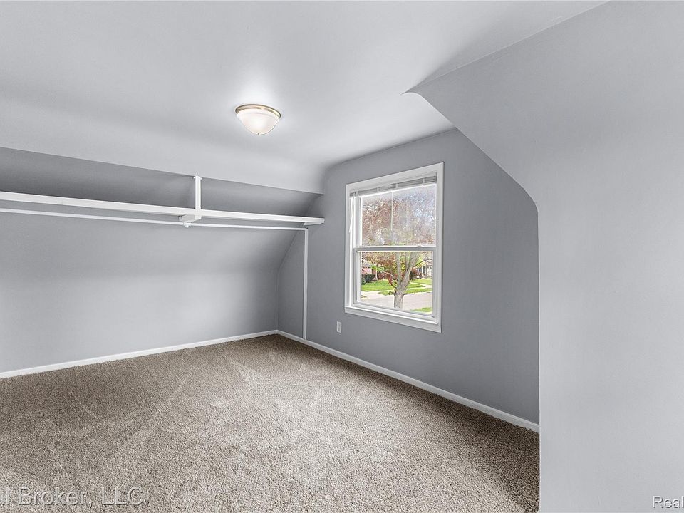 4637 University Pl, photo 13