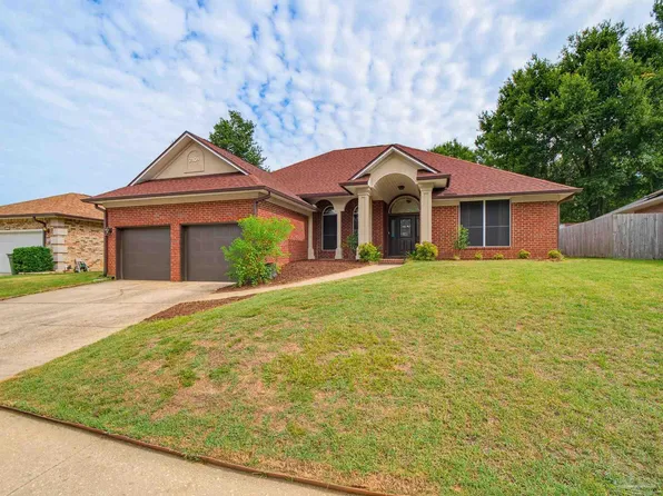 2101 Pin High Dr, Pensacola, FL 32526