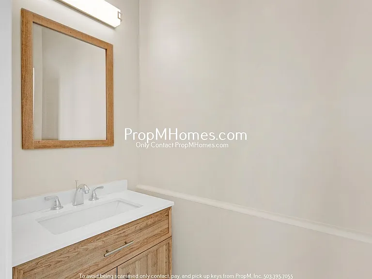 9597 SE Crystal View Dr #B — Photo 10