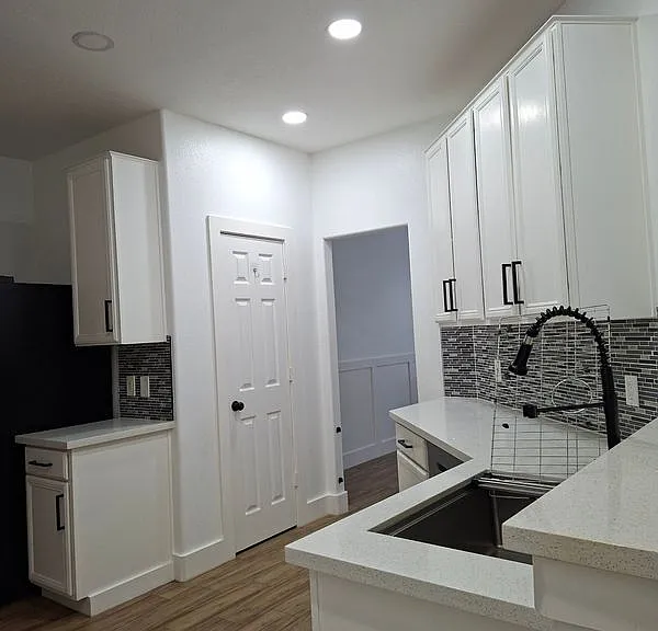 8311 Caraway Lake Cir — Photo 18