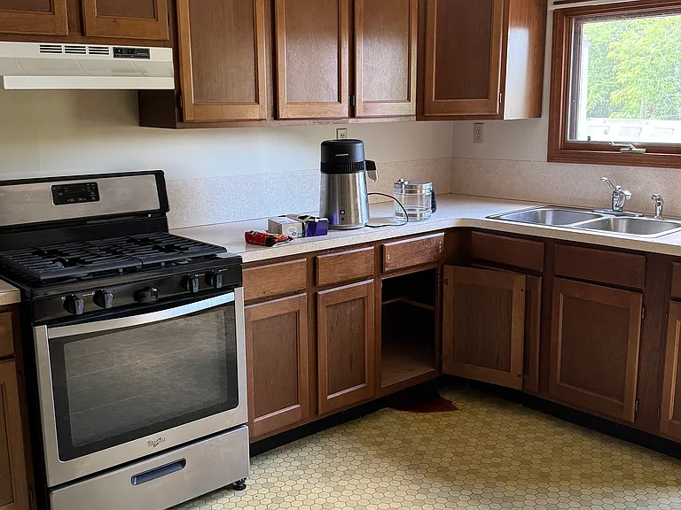 16 Union St #16 — Photo 11