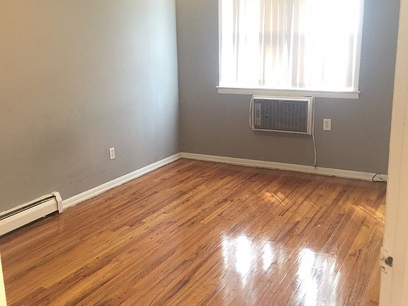 2nd image of 2566 50th Ave